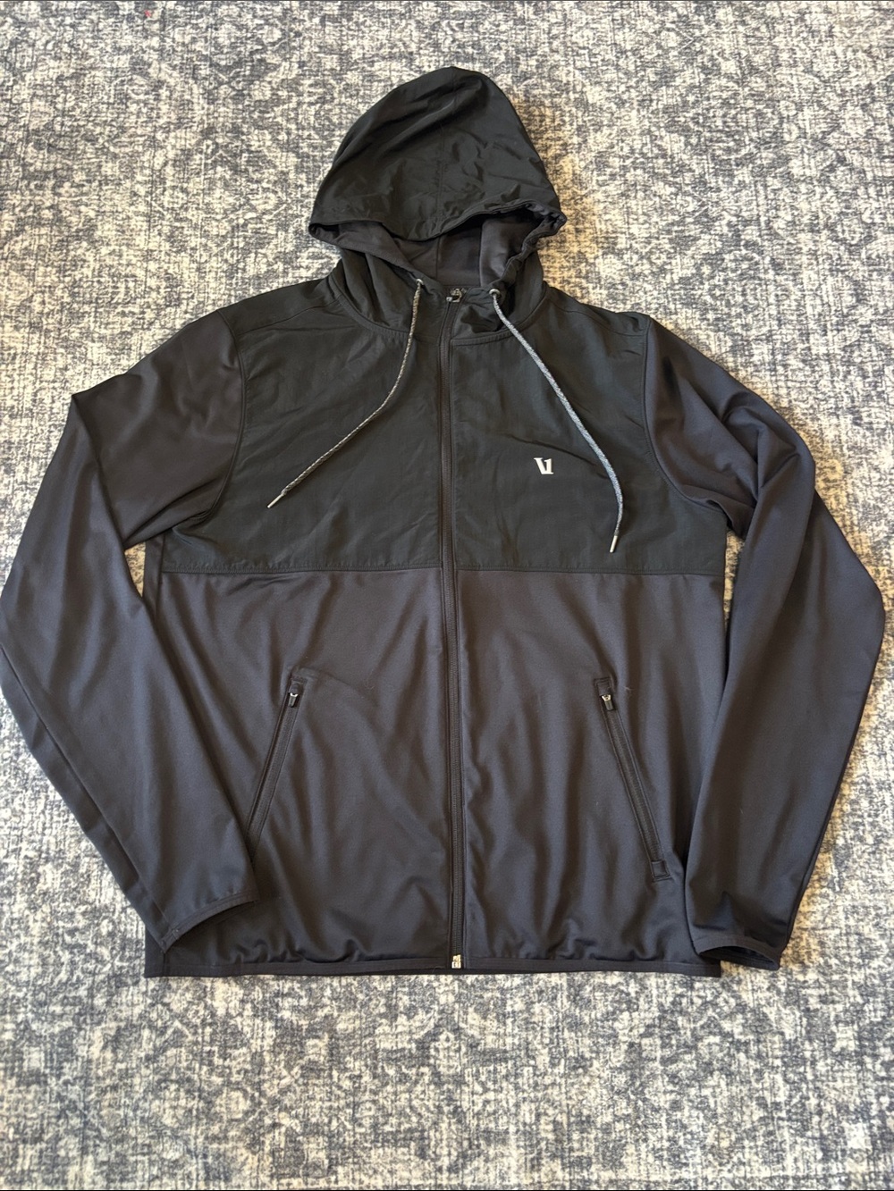 Vuori Men’s Sunday Full Zip Jacket - size Medium - black